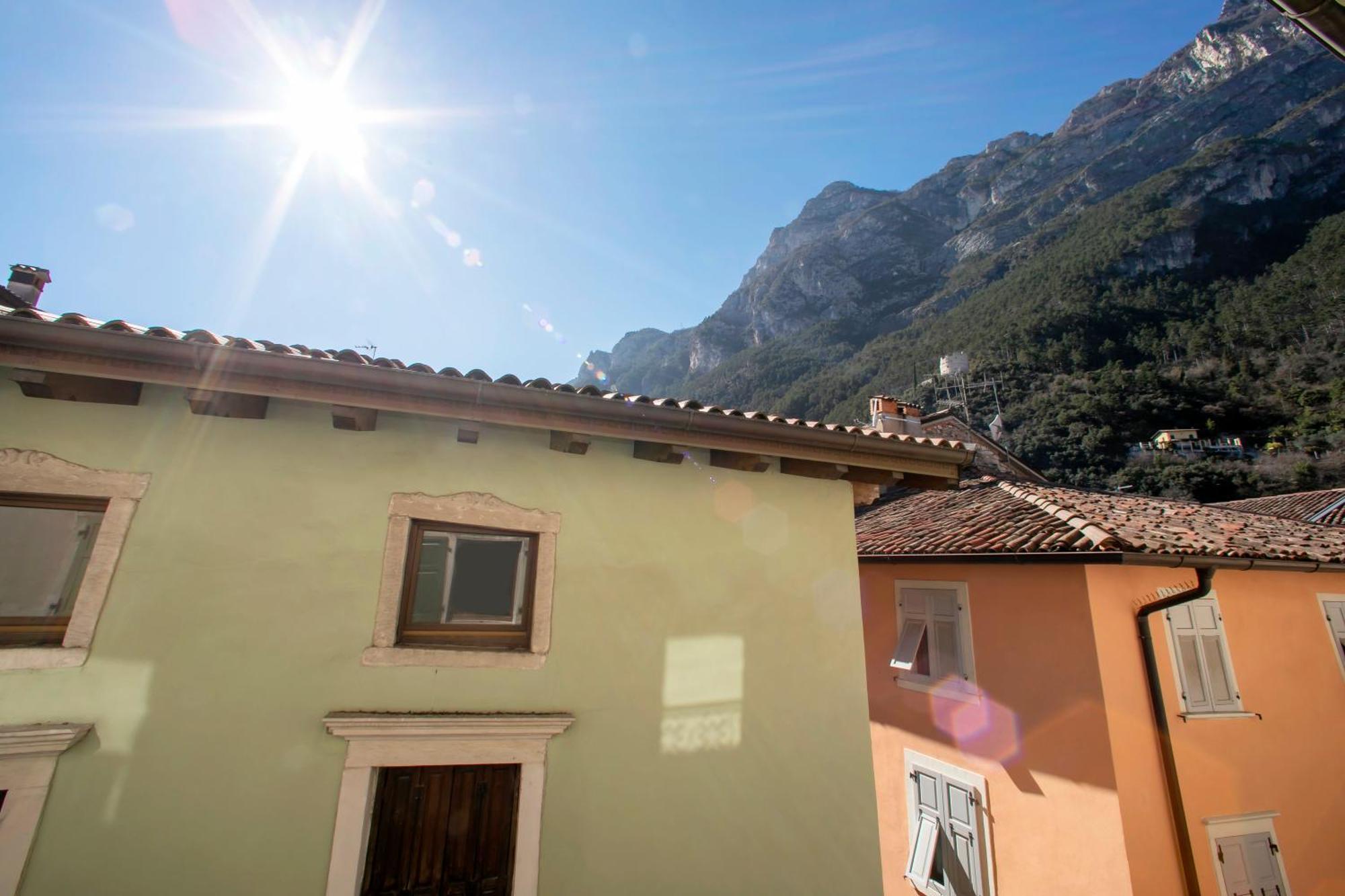 Nido Sui Tetti Di Riva Del Garda - Happy Rentals Dış mekan fotoğraf