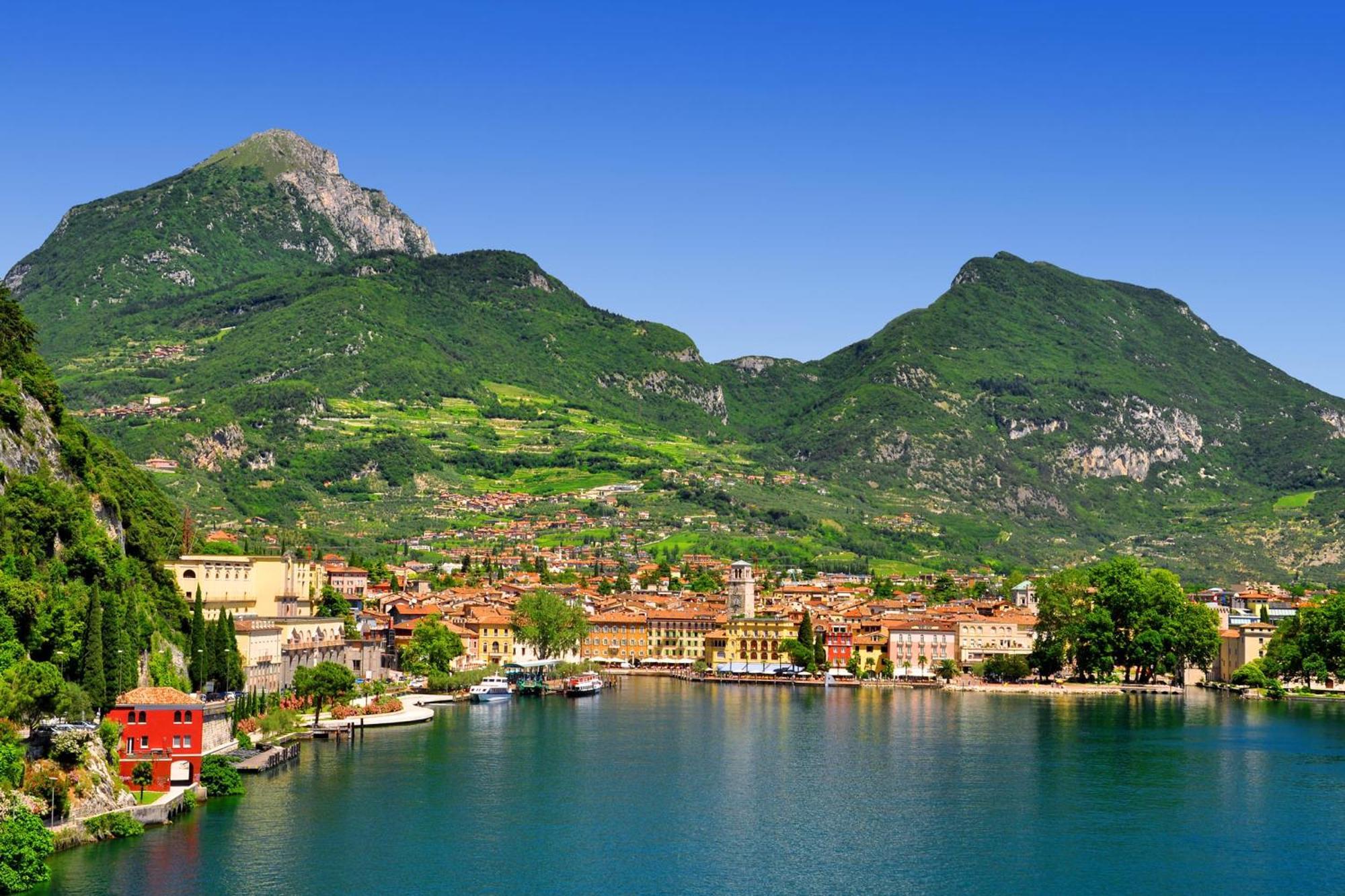 Nido Sui Tetti Di Riva Del Garda - Happy Rentals Dış mekan fotoğraf